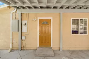 8012 Hesperia, Reseda, CA 91335 - Photo 22