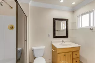 8012 Hesperia, Reseda, CA 91335 - Photo 16