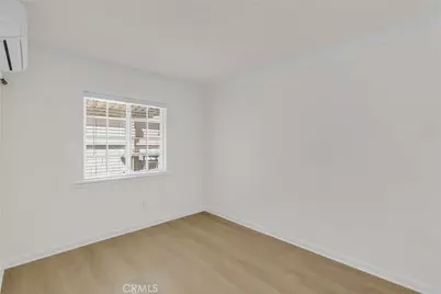 8012 Hesperia, Reseda, CA 91335 - Photo 12