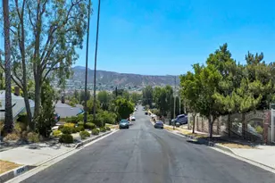 13724 Linfield, Sylmar, CA 91342 - Photo 34