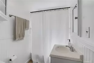 2405 Abbot Kinney, Los Angeles, CA 90291 - Photo 26
