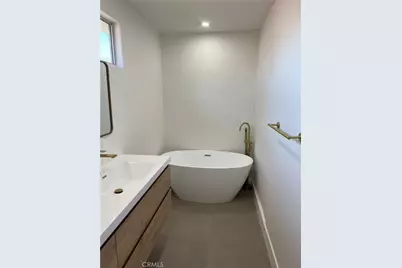 9400 Aqueduct Avenue, North Hills, CA 91343 - Photo 34