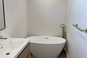 9400 Aqueduct Ave, North Hills, CA 91343 - Photo 34