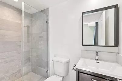 15340 Lassen, Los Angeles, CA 91345 - Photo 20