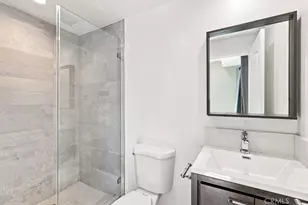 15340 Lassen, Los Angeles, CA 91345 - Photo 20