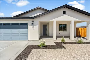 10433 Trumbull St, California City, CA 93505 - Photo 8