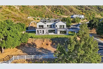 26474 Ranch Creek Road, Canyon Country, CA 91387 - Photo 2