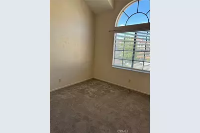 18107 Erik Court #464, Canyon Country, CA 91387 - Photo 16