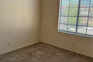 18107 Erik Ct, Canyon Country, CA 91387 - Photo 16
