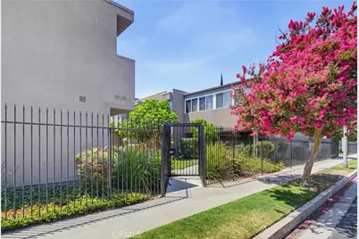 18134 Killion Street #4, Tarzana, CA 91356 - Photo 40