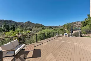 32764 Wellbrook Dr, Westlake Village, CA 91361 - Photo 2