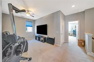 28606 Pietro, Valencia, CA 91354 - Photo 24