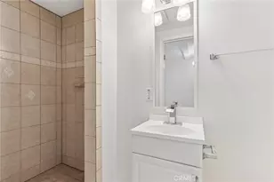 14618 Gilmore St, Van Nuys, CA 91411 - Photo 14
