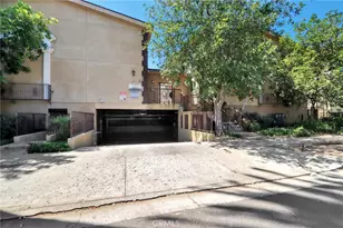 14618 Gilmore St, Van Nuys, CA 91411 - Photo 22