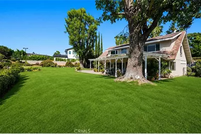 19245 Berclair, Tarzana, CA 91356 - Photo 38