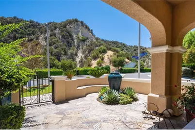 26439 Shakespeare, Stevenson Ranch, CA 91381 - Photo 4
