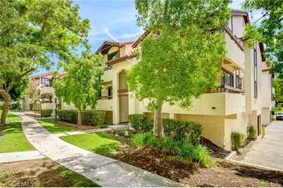 27907 Tyler #713, Canyon Country, CA 91387 - Photo 2