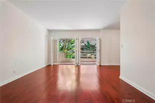 1131 Alta Loma, West Hollywood, CA 90069 - Photo 4