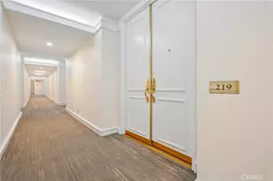 1131 Alta Loma, West Hollywood, CA 90069 - Photo 2