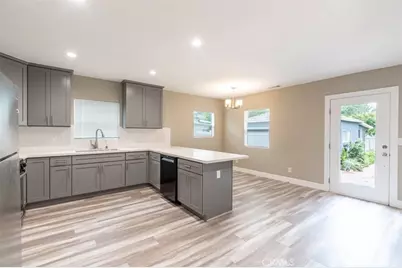 6633 Costello Avenue, Los Angeles, CA 91405 - Photo 12