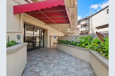 4301 Fulton Avenue #303, Sherman Oaks, CA 91423 - Photo 2