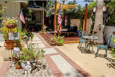 21209 Dumetz Road, Woodland Hills, CA 91364 - Photo 8