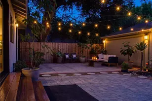 21209 Dumetz Rd, Woodland Hills, CA 91364 - Photo 24