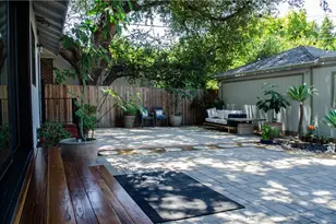 21209 Dumetz Rd, Woodland Hills, CA 91364 - Photo 38
