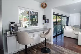 21209 Dumetz Rd, Woodland Hills, CA 91364 - Photo 28