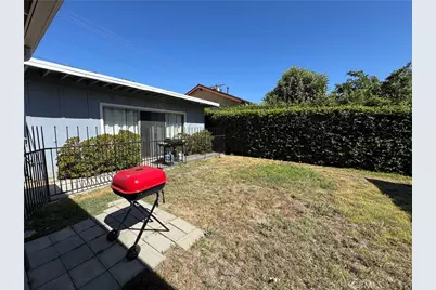7039 Hesperia, Reseda, CA 91335 - Photo 38