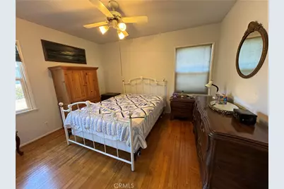 7039 Hesperia, Reseda, CA 91335 - Photo 26