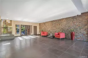 970 Palm Ave, West Hollywood, CA 90069 - Photo 2