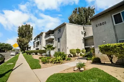 21801 Roscoe Boulevard #206, Canoga Park, CA 91304 - Photo 1