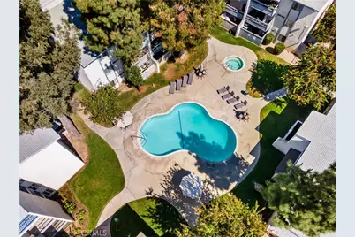 21801 Roscoe Boulevard #206, Canoga Park, CA 91304 - Photo 20