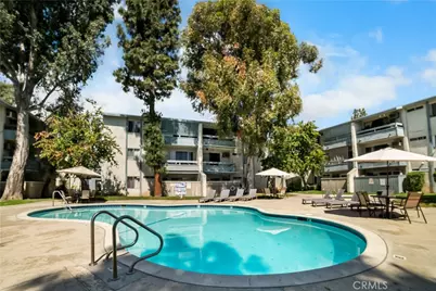 21801 Roscoe Boulevard #206, Canoga Park, CA 91304 - Photo 18