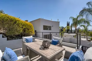 4392 Pampas Rd, Woodland Hills, CA 91364 - Photo 22