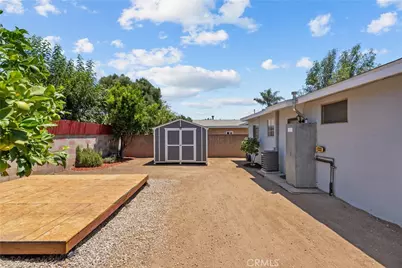 11144 Laurel Canyon Boulevard, Los Angeles, CA 91340 - Photo 34
