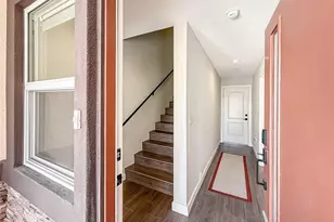 946 Warwick, Thousand Oaks, CA 91360 - Photo 8