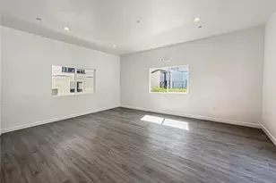 946 Warwick, Thousand Oaks, CA 91360 - Photo 62