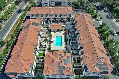 946 Warwick, Thousand Oaks, CA 91360 - Photo 70