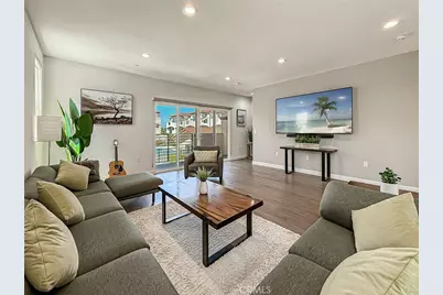 946 Warwick, Thousand Oaks, CA 91360 - Photo 14