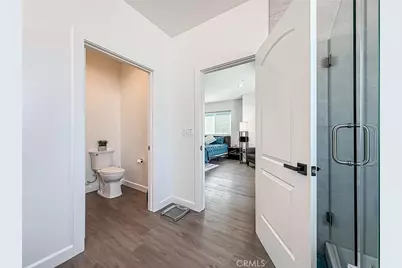 946 Warwick, Thousand Oaks, CA 91360 - Photo 46