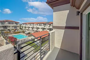 946 Warwick, Thousand Oaks, CA 91360 - Photo 50