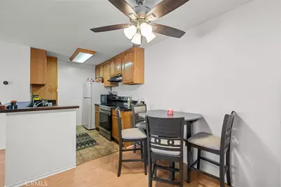 23515 Lyons Avenue #210, Valencia, CA 91355 - Photo 4