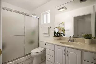 5841 Radford Ave, Los Angeles, CA 91607 - Photo 26