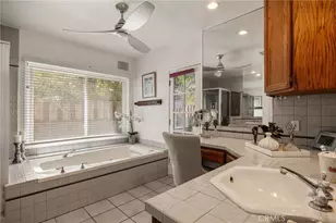 5841 Radford Ave, Los Angeles, CA 91607 - Photo 14