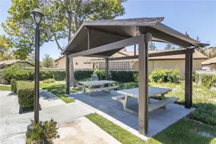 22914 Banyan Pl, Saugus, CA 91390 - Photo 28