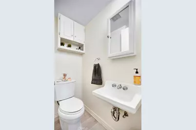 6641 Wilbur Avenue #3, Reseda, CA 91335 - Photo 10