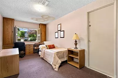 19208 Lassen, Northridge, CA 91324 - Photo 14