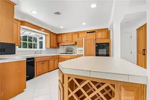 12555 Nedra Dr, Granada Hills, CA 91344 - Photo 14